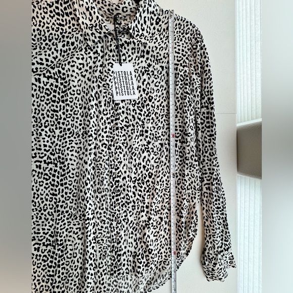 NWT Pistola Into the Wild Blouse Size Small - Picture 3 of 7